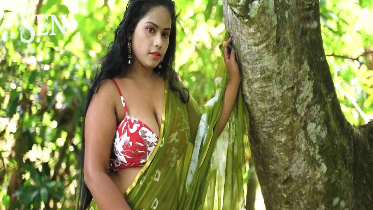 Go Green by Sreetama Hot Saree Fashion Video 2021