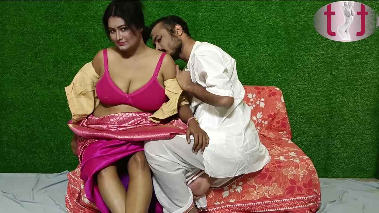 Sucharita in Saree 2023 Topless Topper Hindi XXX Video