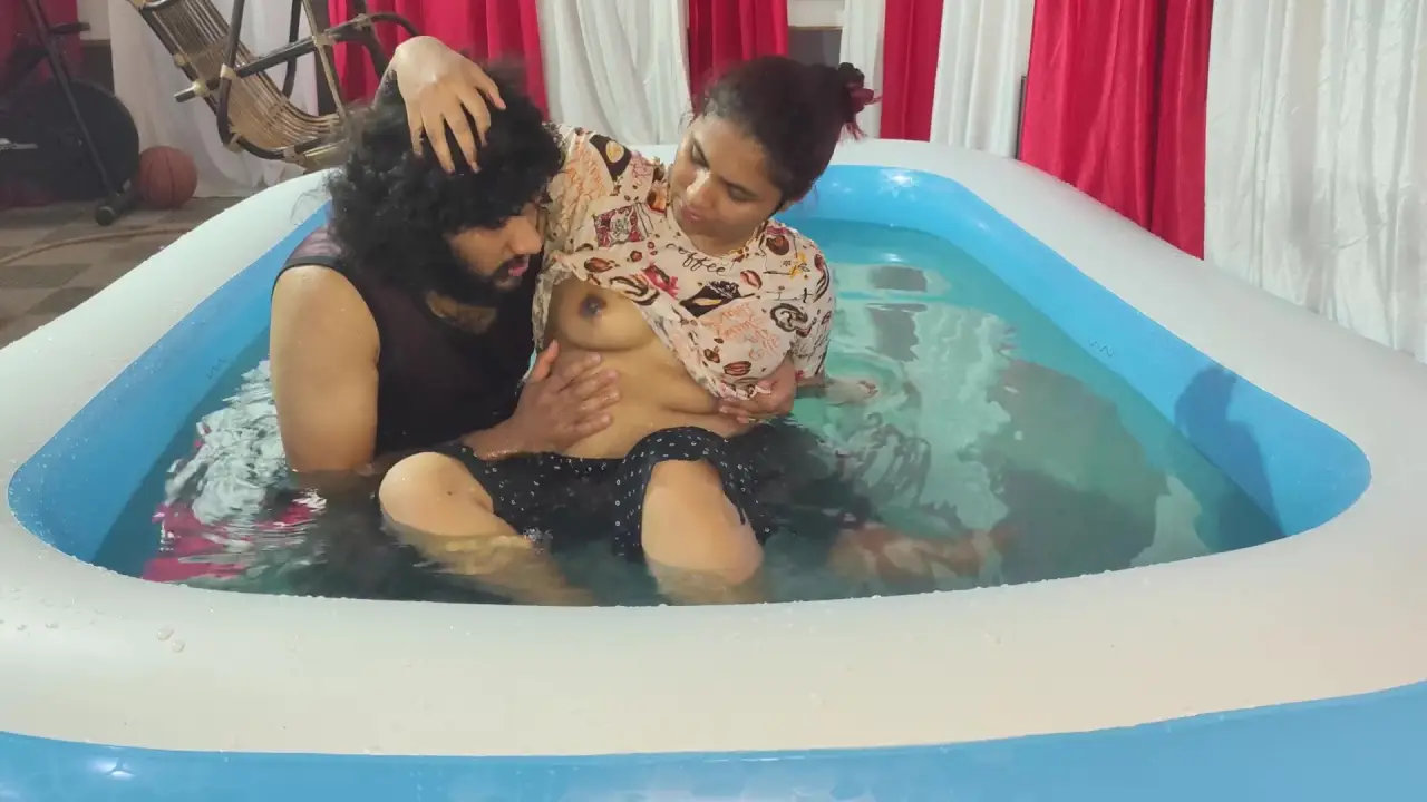 Vaishnavi Swimming Pool Romance 2026 Hindi Uncut Hot Video